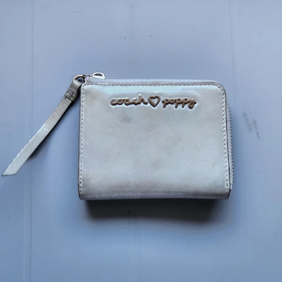 Coach Poppy Irridescent Shimmer Leather Square Zipper Wallet - Picture 1 of 9